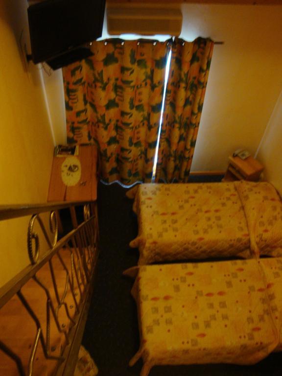 Le Bilboquet Hotel Le Puy-en-Velay Room photo